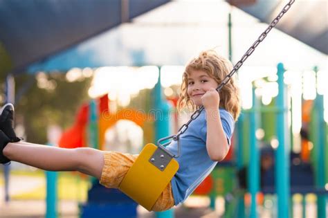Swinging Fun (@SwingingFun30) .